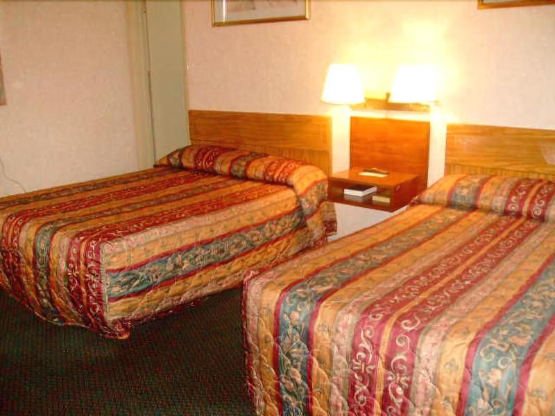Budget Inn Clearfield image