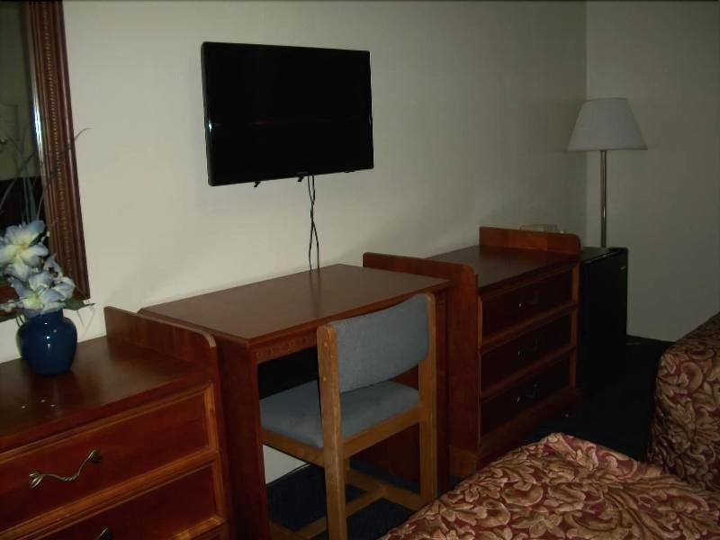 Budget Inn Clearfield image
