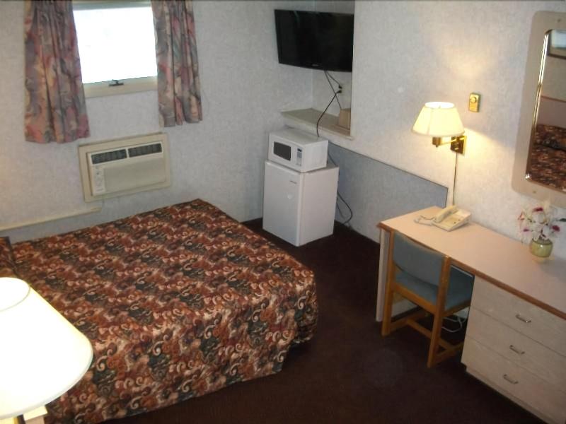Budget Inn Clearfield image