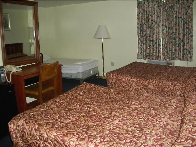 Budget Inn Clearfield image
