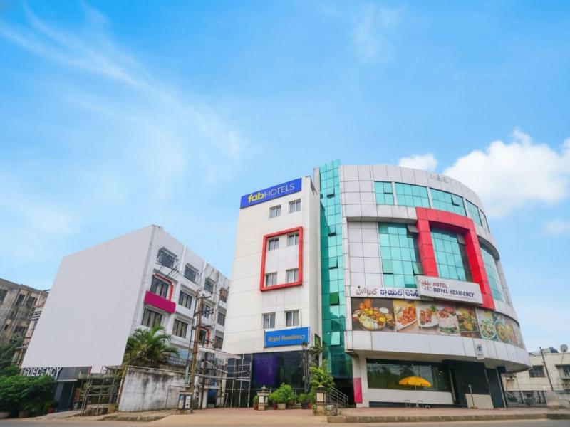 Fabhotel Royal Residency Ii