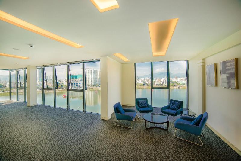 Lake View Hotel image
