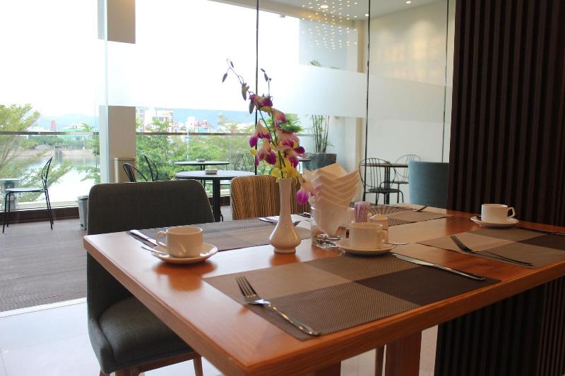 Lake View Hotel image
