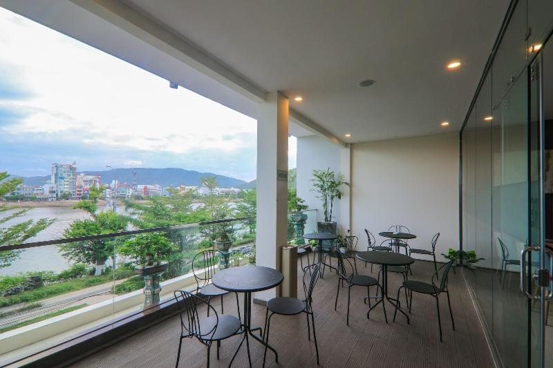 Lake View Hotel image