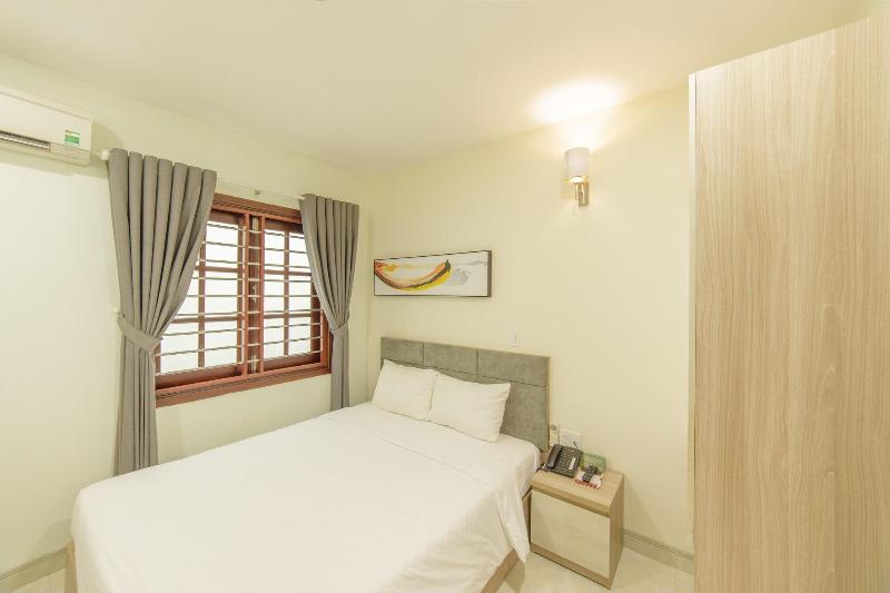 Lake View Hotel image