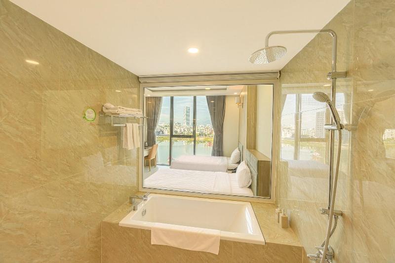 Lake View Hotel image