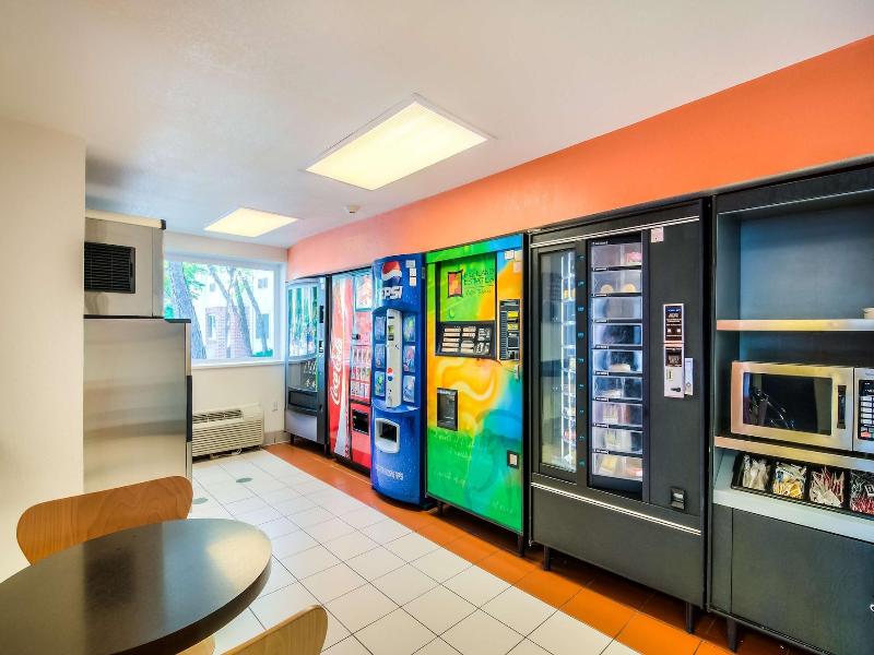 Motel 6 Arlington Heights, Il-Chicago North Centra image