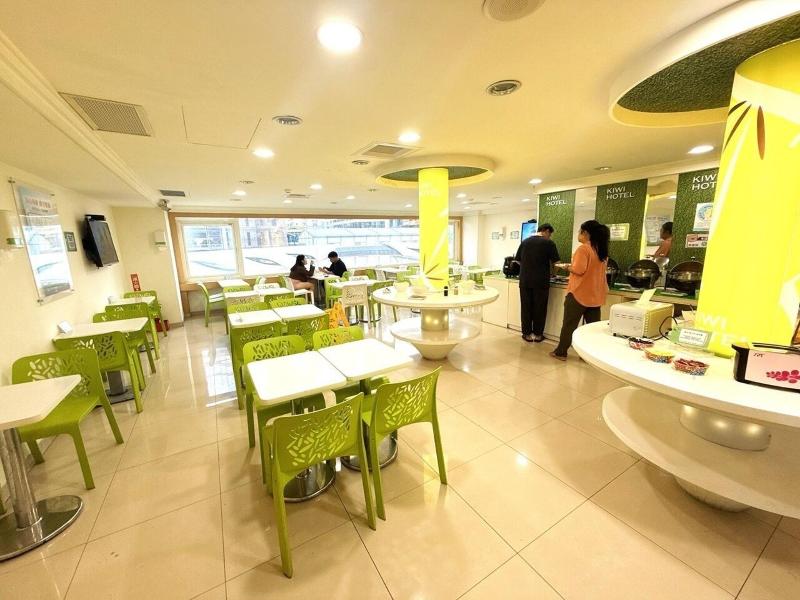 Kiwi Express Hotel - Zhong Zheng Branch image