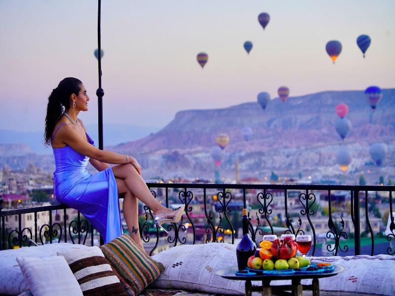 Tulip Cave Suites image