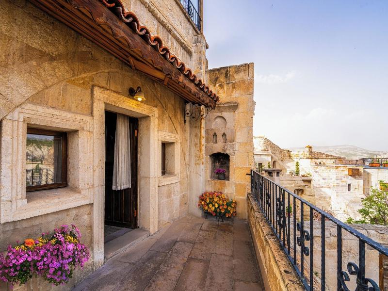 Tulip Cave Suites image