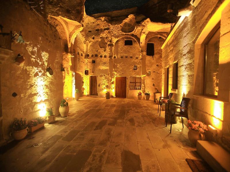 Tulip Cave Suites image