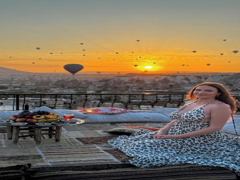 Tulip Cave Suites image