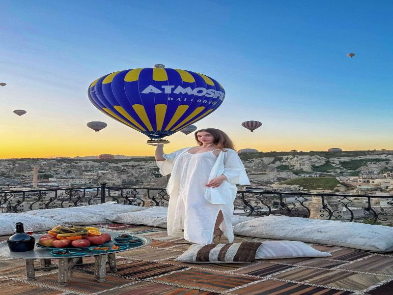 Tulip Cave Suites image