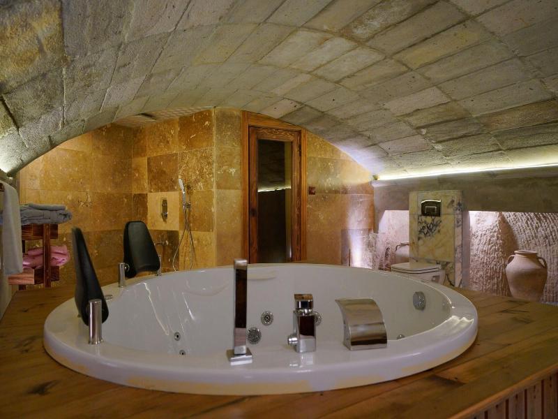 View Cave Hotel image