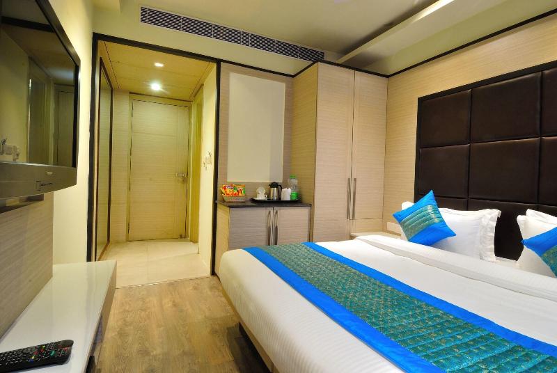 Hotel Royal Grand image