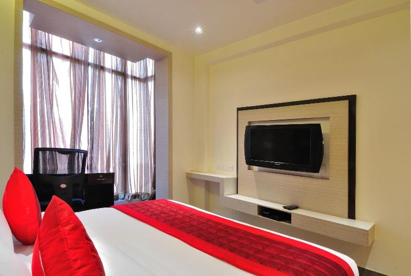 Hotel Royal Grand image