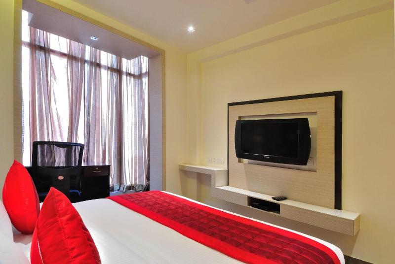 Hotel Royal Grand image