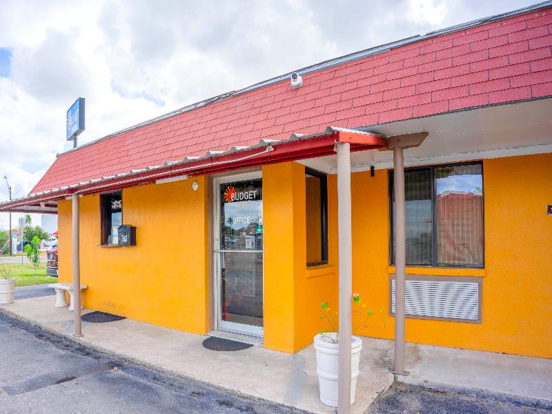 Budget Inn By OYO Edinburg Hwy 281 image