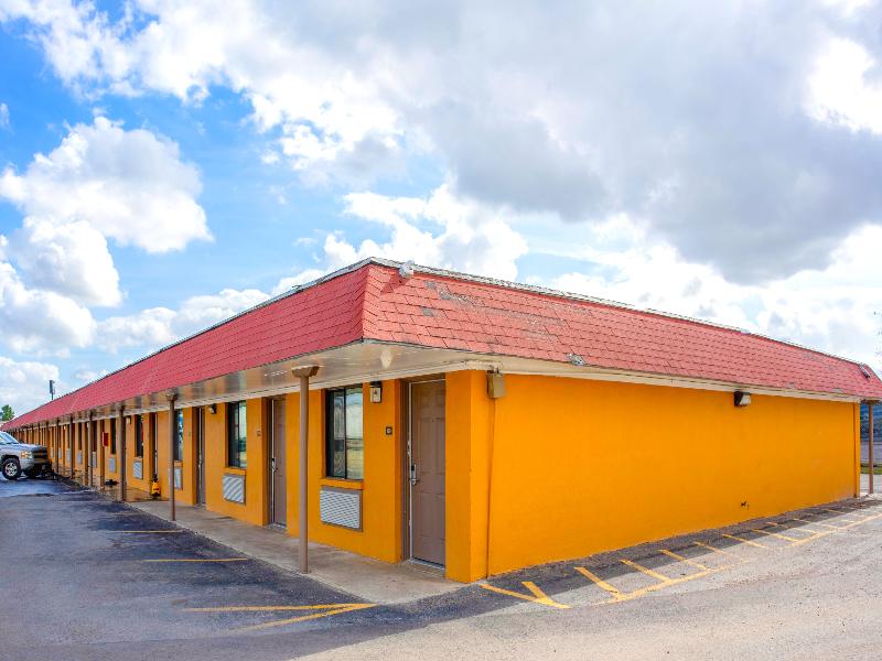 Budget Inn By OYO Edinburg Hwy 281 image