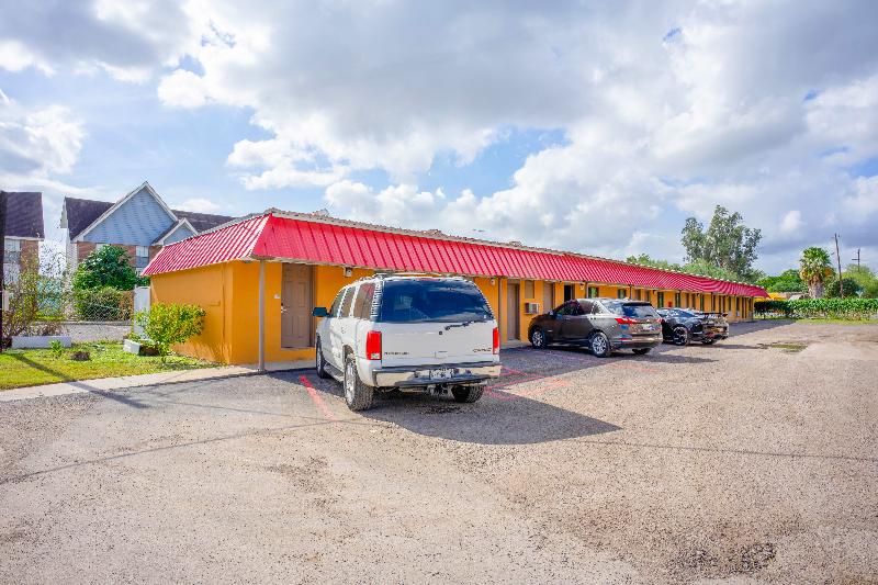 Budget Inn By OYO Edinburg Hwy 281 image