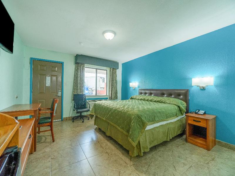 Budget Inn By OYO Edinburg Hwy 281 image