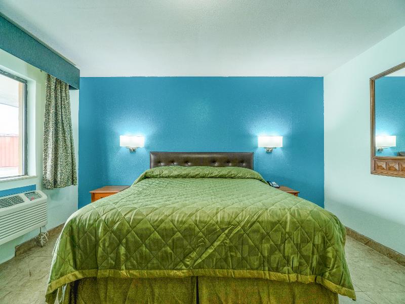 Budget Inn By OYO Edinburg Hwy 281 image