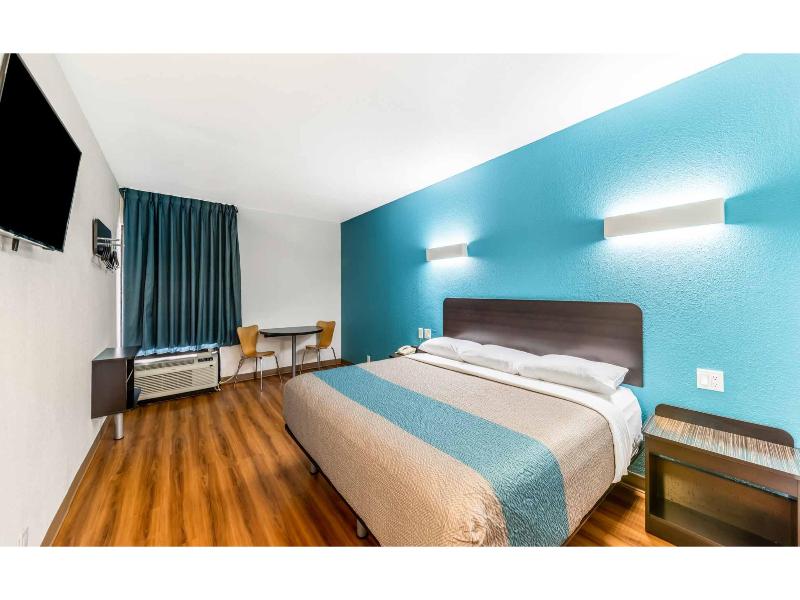 Motel 6 Lewisville, TX - Medical City image