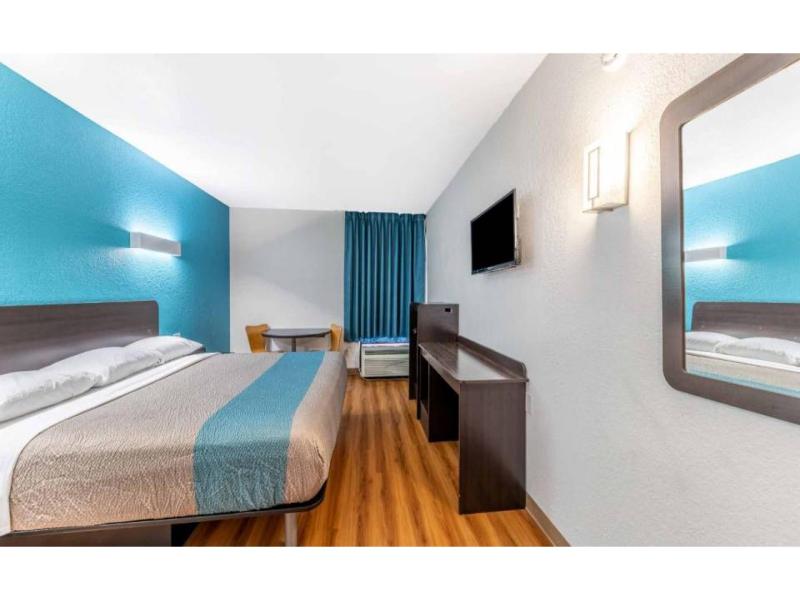 Motel 6 Lewisville, TX - Medical City image