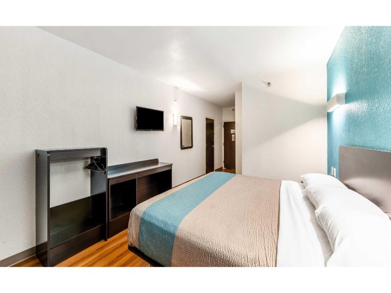 Motel 6 Lewisville, TX - Medical City image