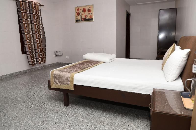 Preet Palace image