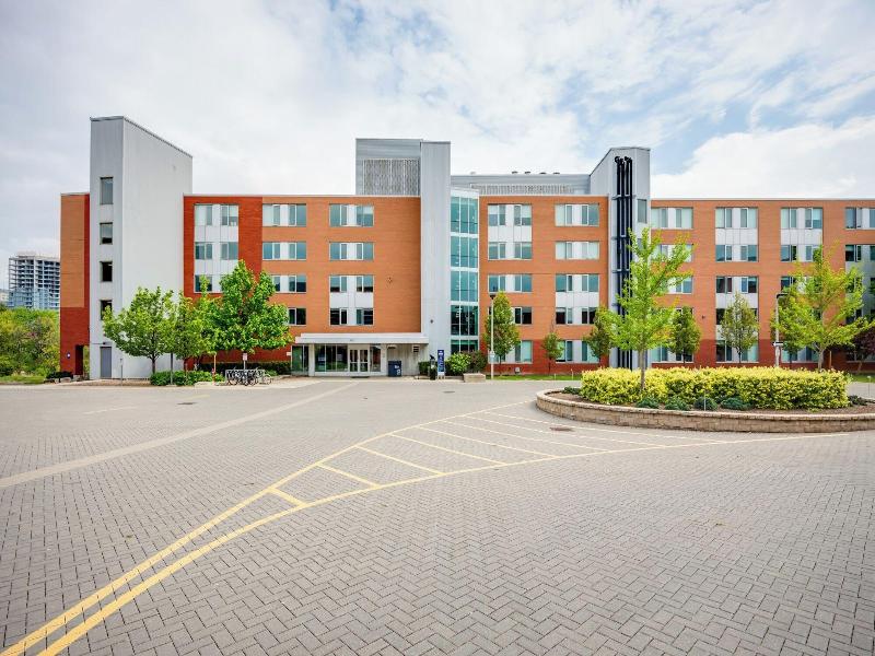 Residence & Conference Centre - Brampton — general view