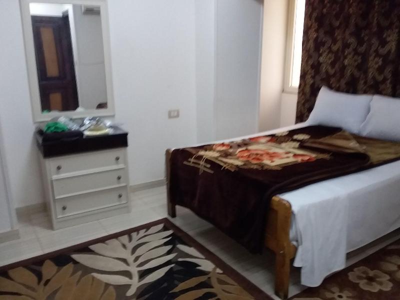 Isis Hotel 2 image