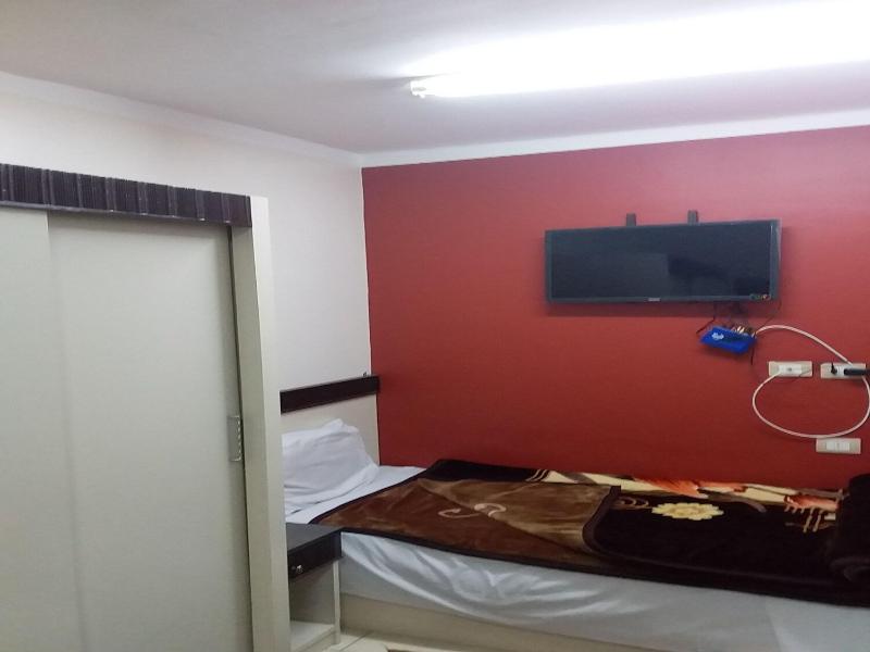 Isis Hotel 2 image