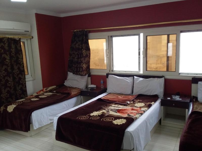 Isis Hotel 2 image
