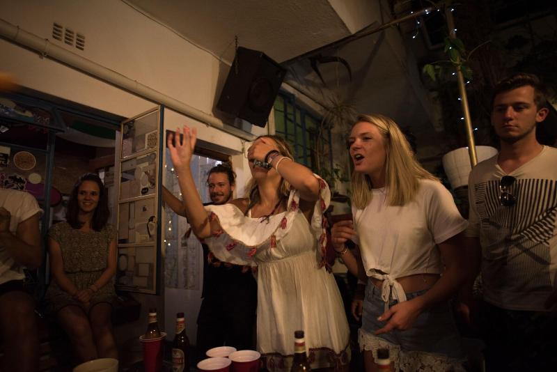 Long Street Backpackers image