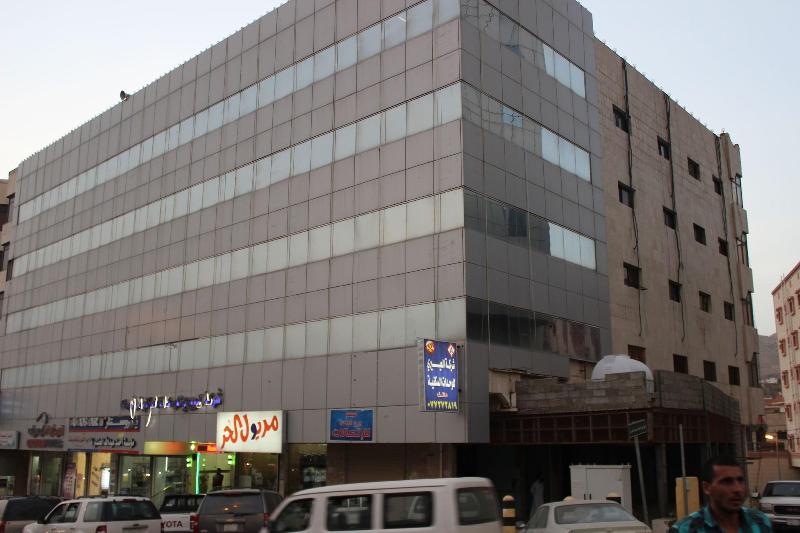 Al Eairy Furnished Apartments Al Baha 4 image
