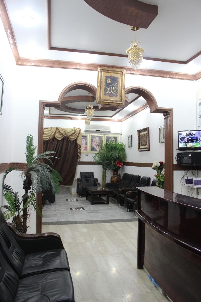 Al Eairy Furnished Apartments Al Baha 3