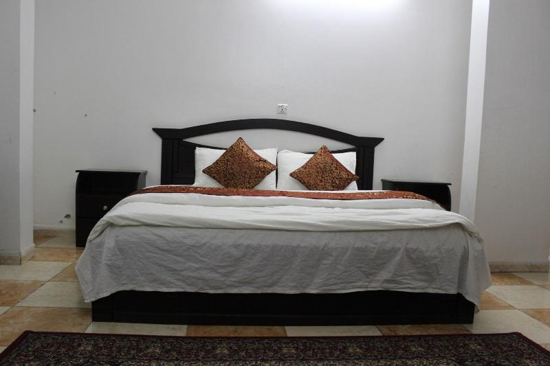 Al Eairy Furnished Apartments Al Baha 3 — view