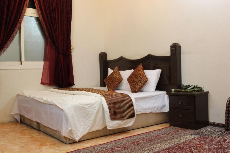 Al Eairy Furnished Apartments Al Baha 3 — view
