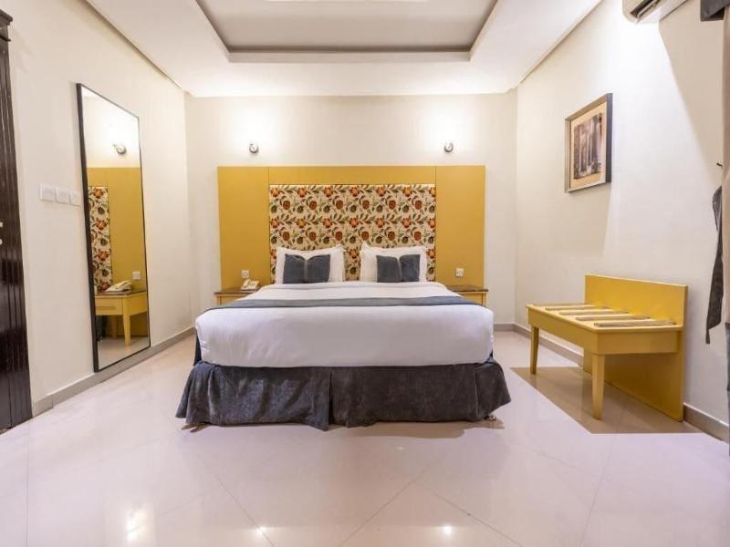 Almuhaidb Al Takhasosi Suites image