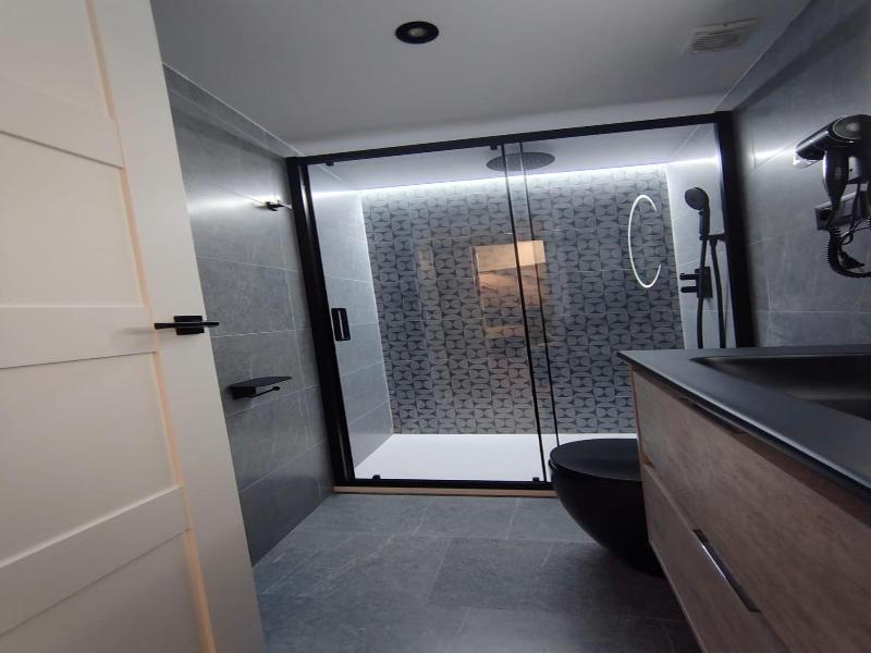 Hostal Jq Madrid 1 image