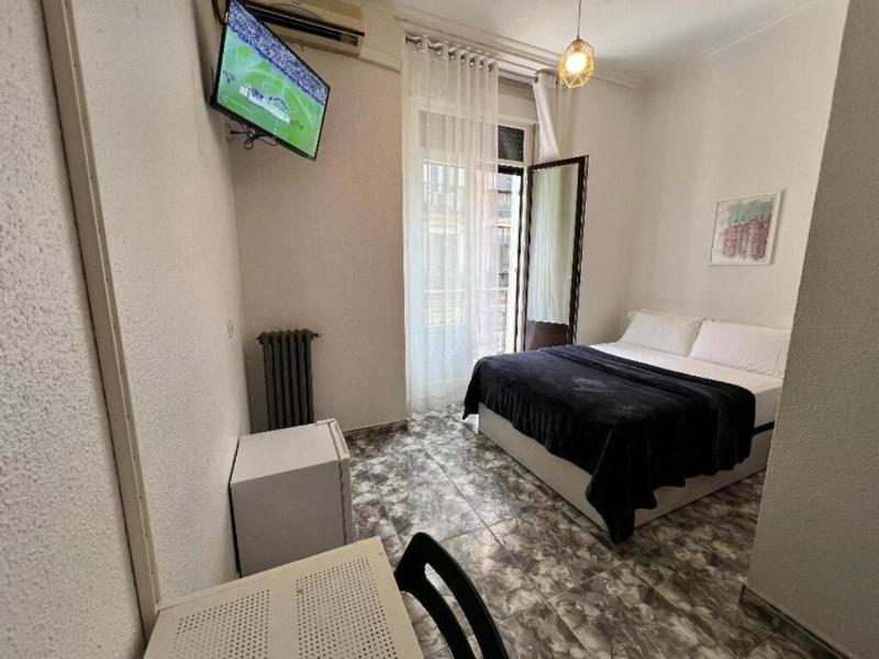 Hostal Palacios Fuencarral image