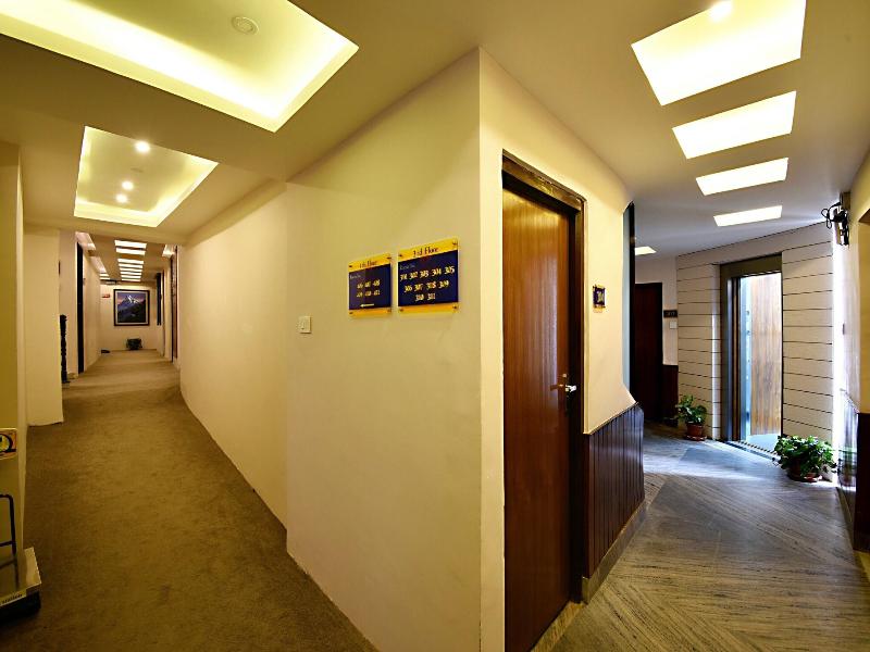 Hotel Jampa image