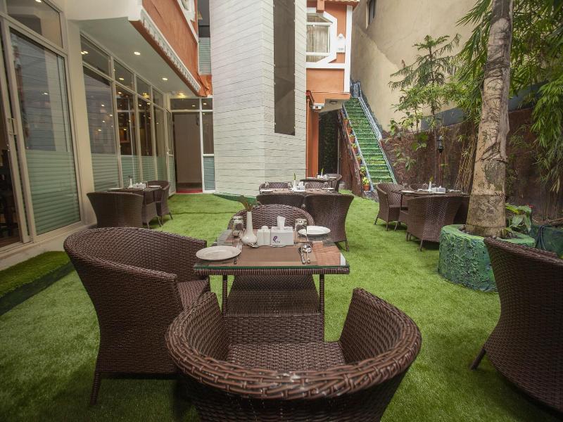 Hotel Jampa image