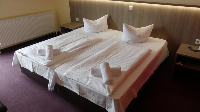 Hotel Lindenberger Hof image
