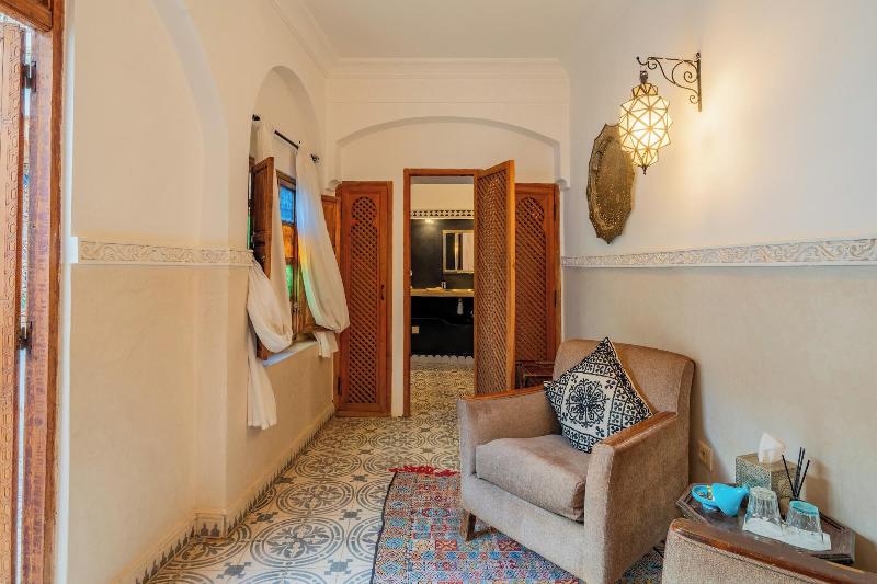 Riad Yamina52 image