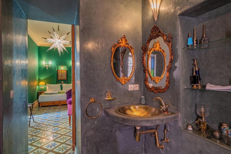 Riad Yamina52 image