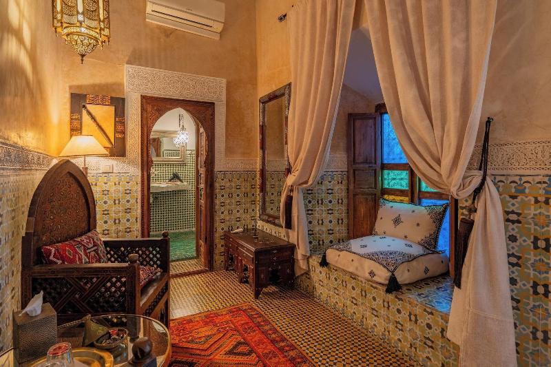 Riad Yamina52 image