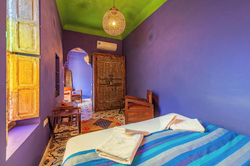 Riad Yamina52 image