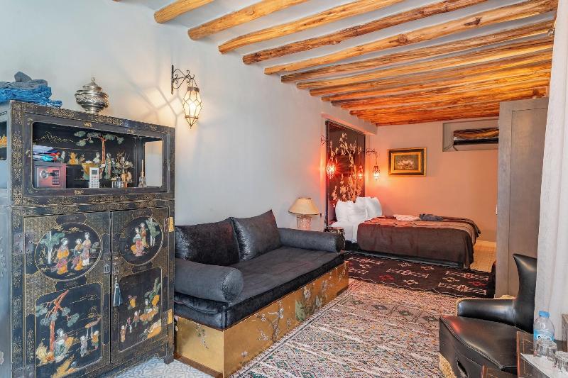 Riad Yamina52 image